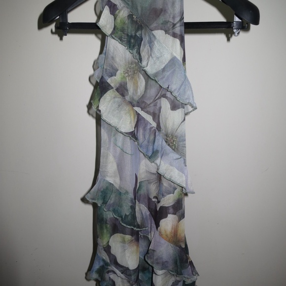 Floral Ruffle Halter Mini Dress - Picture 2 of 4